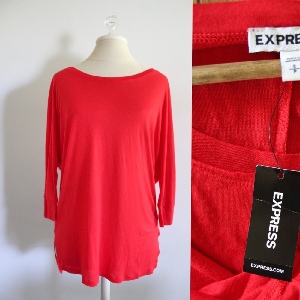 Express NWT Super Soft Red Batwing Sleeve Loose Fit 3/4 Sleeve Top Small